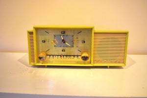 Mellow Yellow Mid Century Vintage Retro 1958 Admiral 296 Vacuum Tube AM Clock Radio Sounds Great! Rare Color!
