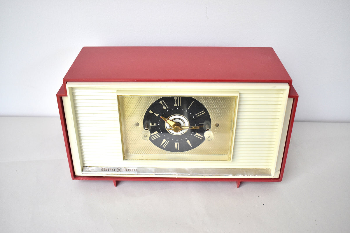 バーシティ 赤と白 ミッドセンチュリー ビンテージ レトロ 1959