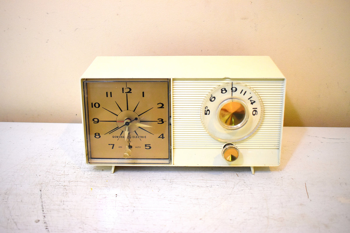 Retro Vintage General Electric Model C-407D Rose popular Beige & White Alarm Clock Radio