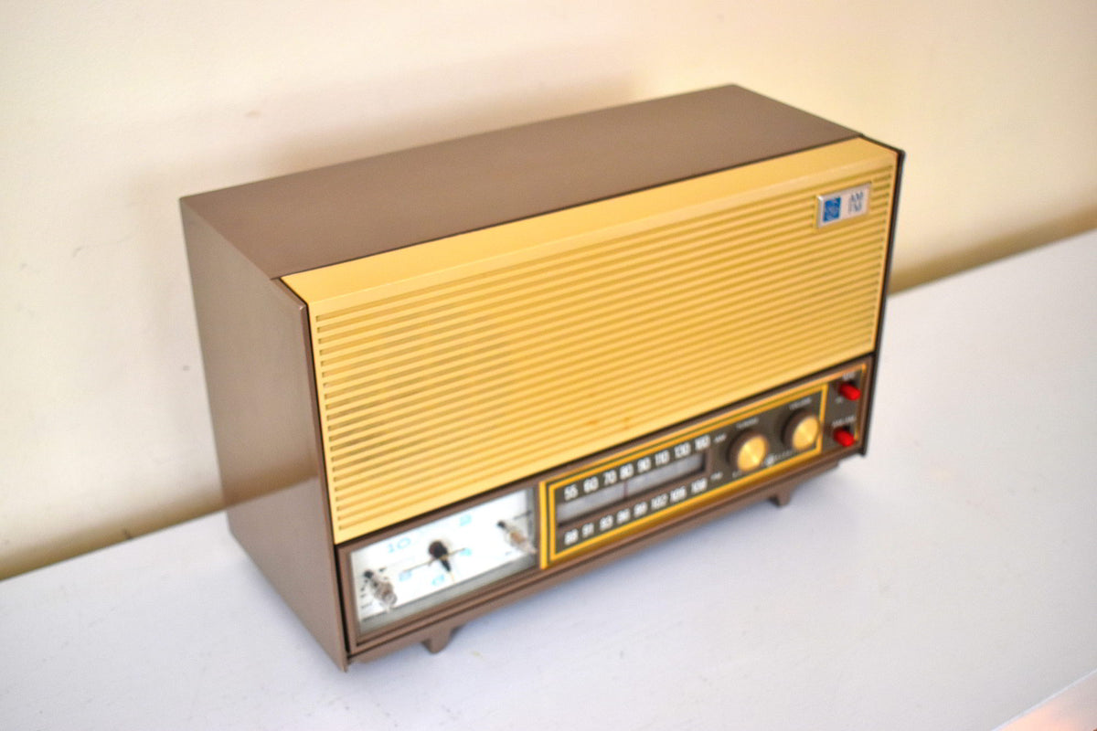 モカ タン ブラウン ゼネラル エレクトリック モデル C530A AM/FM