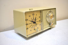 Load image into Gallery viewer, Beige Ivory Vintage 1962 General Electric Model C-403D AM Vacuum Tube Clock Radio Sounds Great!