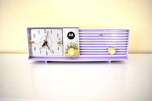 Lavender Lady Mid Century 1957 Motorola Model 5C27V-1 Vacuum Tube AM Clock Radio Rare Color! Excellent Plus Condition! Sounds Great!