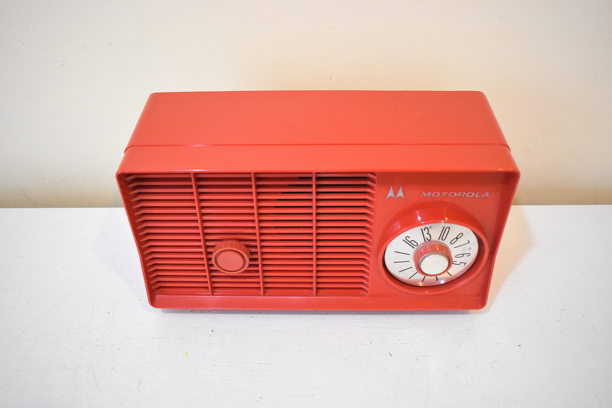 Crimson Red Mid Century 1957 Motorola Model 5T11R Vacuum Tube AM