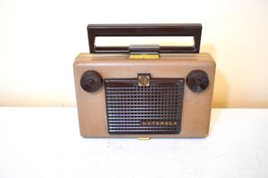 Saddle Tan 1955 Motorola Model 55B1 AM Portable Vacuum Tube Radio Sounds Great! Excellent Condition!