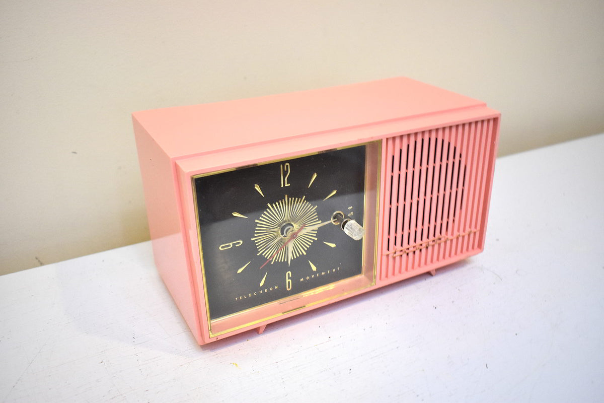 Bubble Gum Pink 1957 Truetone Model 2852 AM Vacuum Tube Alarm Clock Ra