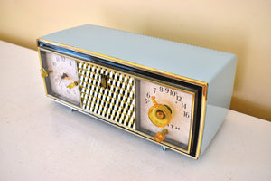 Diamond Blue 1960 Zenith Model C520B 'The Saxony' Vacuum Tube AM Clock Radio Excellent Condition! Sounds Great!