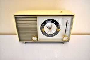 Olive and Ivory 1964 Silvertone Model 4036 Vacuum Tube AM Clock Radio Excellent Condition and Great Sounding!