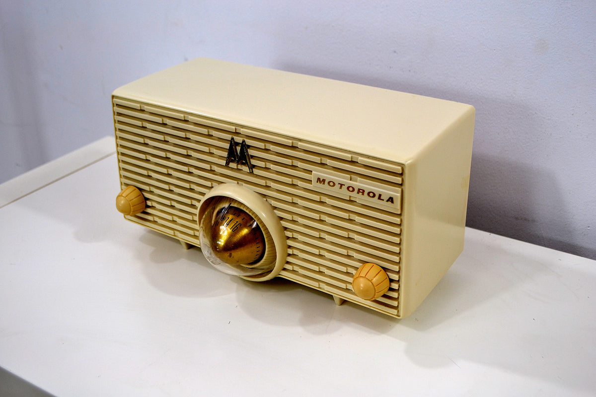クリーム アイボリー 1957 モトローラ モデル MK-56H タービン