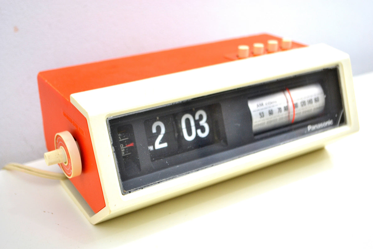 Creamsicle Orange 70s Panasonic Model RC-1122 Flip Clock Solid