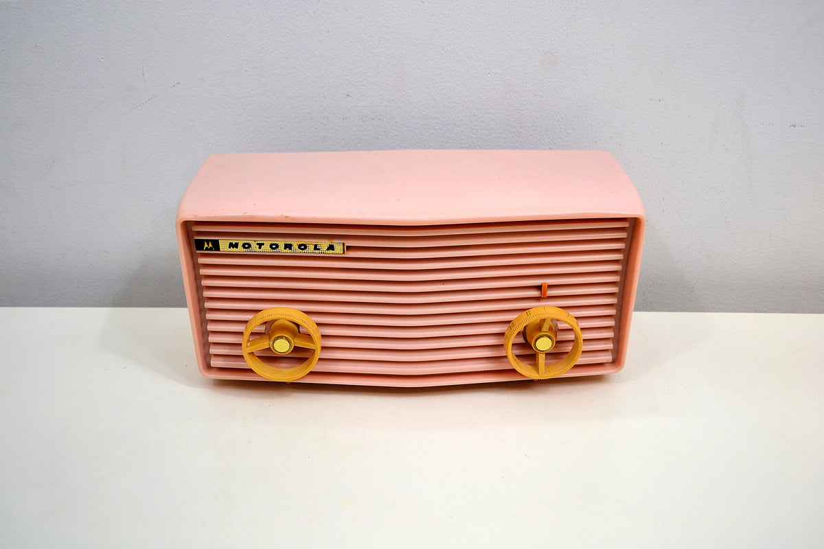 SOLD! - Jan. 8, 2020 - Powder Pink 1957 Motorola 57R Tube AM Antique R ...