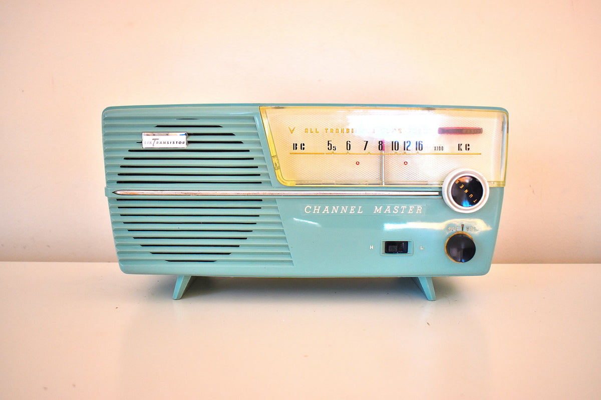 Tea Green 1961 Channel Master Model 6511 Transistor AM Radio Rare