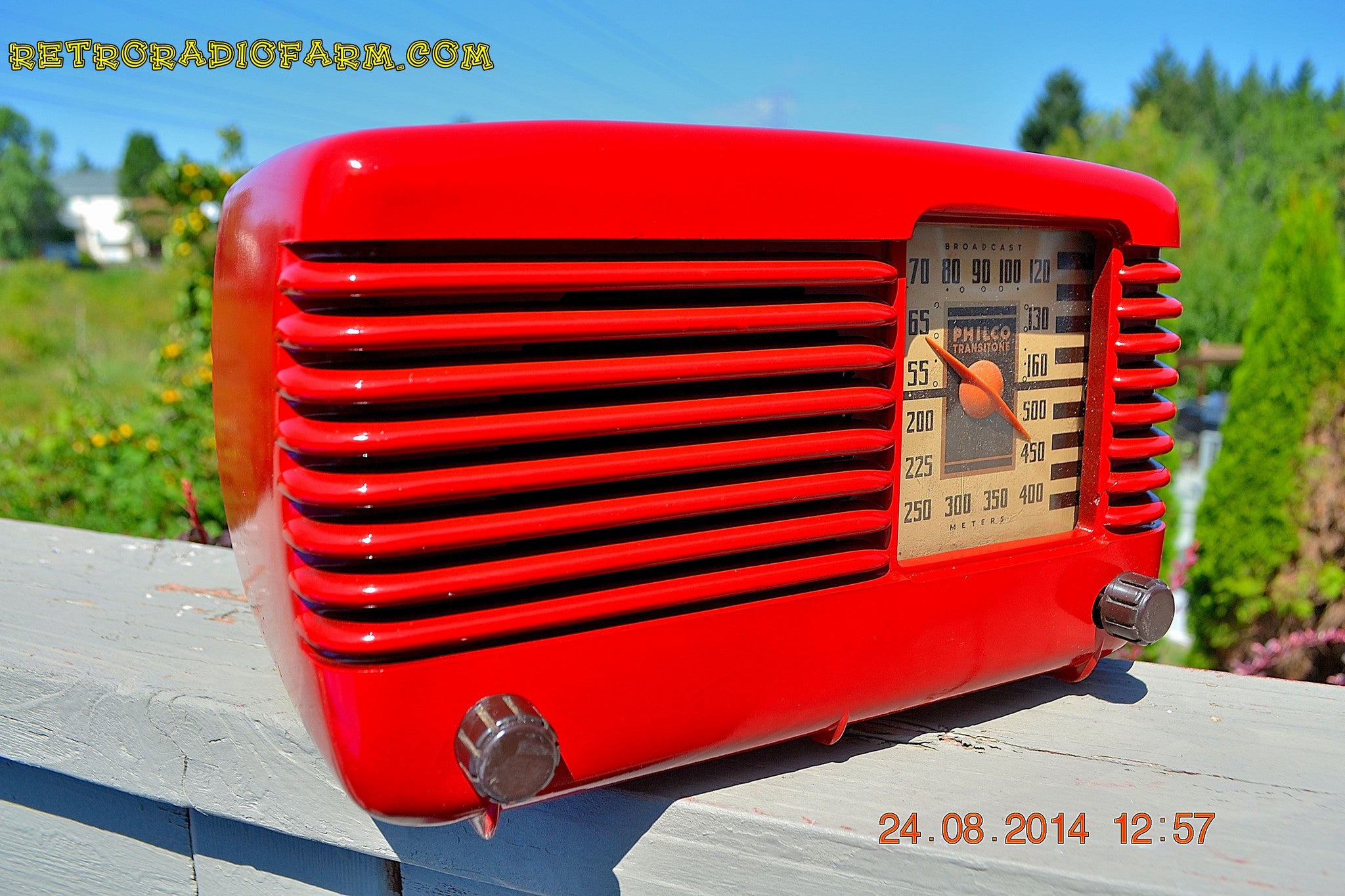 SOLD! - Oct 7, 2014 LIPSTICK RED Vintage Deco Retro 1947 Philco Transitone 46-200 AM Bakelite Tube Radio Works! Wow! - [product_type} - Philco - Retro Radio Farm