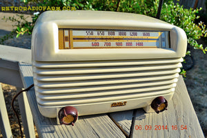 SOLD! - Oct  2, 2014 - ART DECO Ivory 1947 Philco Model PT-4 Bakelite Tube AM Radio WORKS!