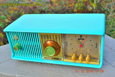 SOLD! - Dec 17, 2014 - VIVID Turquoise Retro Jetsons 1957 Motorola 57CC Tube AM Clock Radio WORKS!