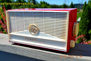 SOLD! - Dec 8, 2016 - BLUETOOTH MP3 READY - Red and White Mid Century Retro Jetsons 1957 Truetone Model DC2854 Tube AM Radio Works! - [product_type} - Truetone - Retro Radio Farm