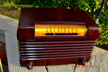 Load image into Gallery viewer, SOLD! - Nov 23, 2015 - BLUETOOTH MP3 READY - Post WWII 1952 Wards Airline Model 05BR-1525C AM Brown Bakelite Tube Radio Totally Restored! - [product_type} - Airline - Retro Radio Farm