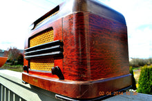 Load image into Gallery viewer, SOLD! - Sept 18, 2014 - BEAUTIFUL Wood Art Deco Retro 1946 Philco 46-132 AM Tube Farm Radio Works! - [product_type} - Philco - Retro Radio Farm