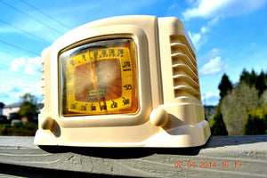 SOLD! - July 21, 2014 - BEAUTIFUL Art Deco Ivory Bakelite 1946 Truetone Stratascope D2611 AM Tube Radio Works!
