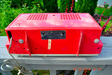 Load image into Gallery viewer, SOLD! - May 29, 2014 - BEAUTIFUL CORAL PINK Retro Vintage 1959 Arvin 2585 Tube AM Radio WORKS! - [product_type} - Arvin - Retro Radio Farm