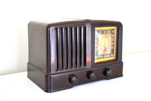 Load image into Gallery viewer, Kona Brown Bakelite 1939 RCA Victor Model 46X11 Vacuum Tube AM Radio Sounds Great!