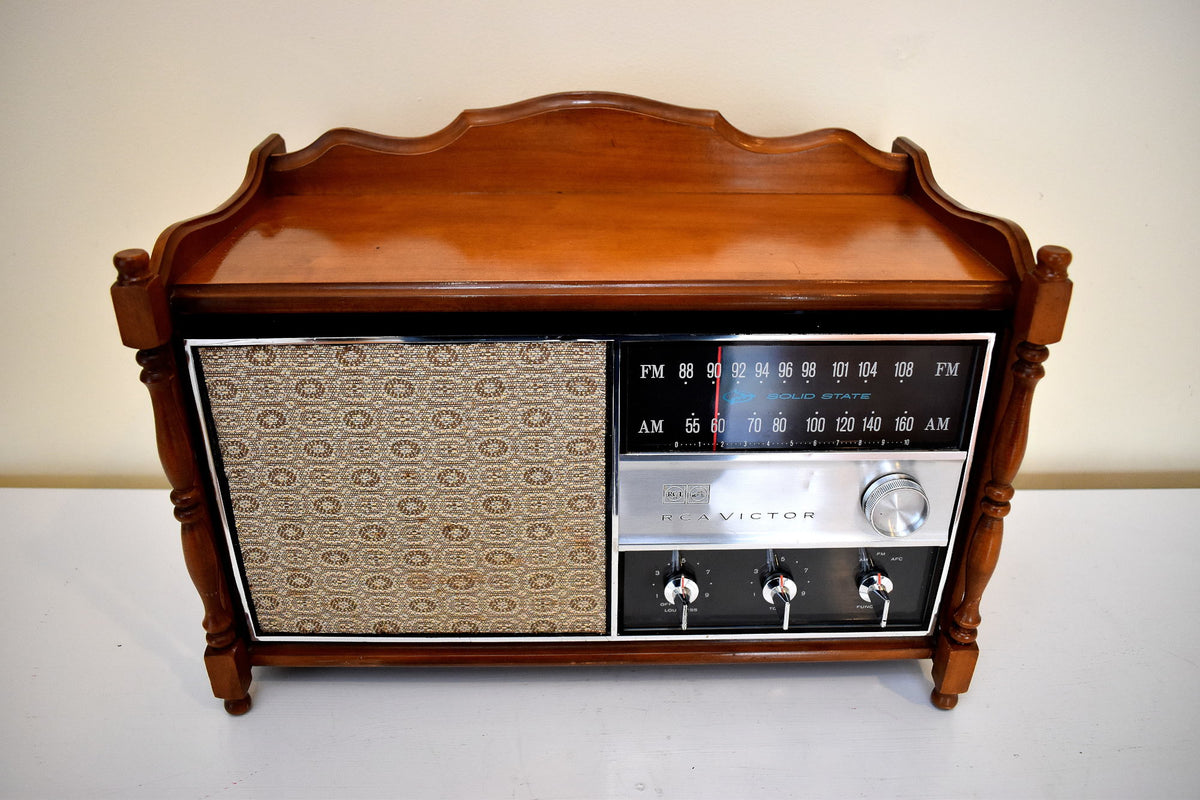 Heritage Maple 1965 RCA Victor Model RGC37L AM/FM ソリッドステート