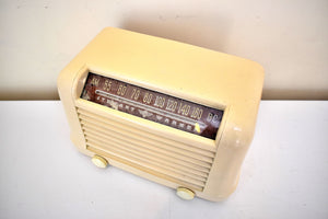 Vanilla Ivory Bakelite 1946 Stewart Warner Model 51T46 Vacuum Tube AM Radio Nice Color! Excellent Performer!
