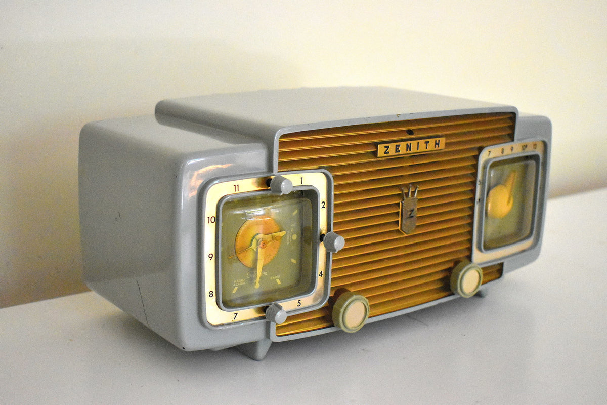 Nautica グレーとゴールド 1953 ゼニス モデル L622G AM ヴィンテージ