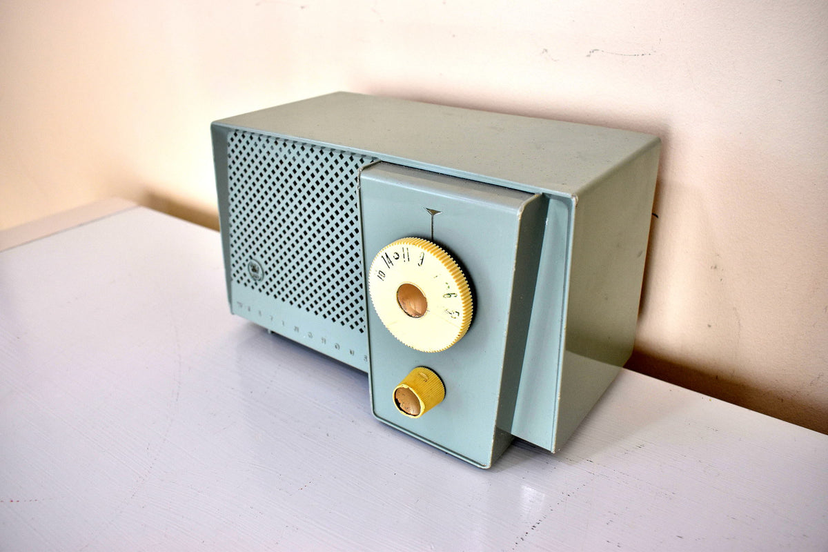 Sage Green Vintage 1957 Westinghouse H-744T4 AM Vacuum Tube Radio