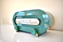 Load image into Gallery viewer, Clover Green 1951 Zenith Consol-Tone Model H511F Vacuum Tube Radio Looks and Sounds Great!