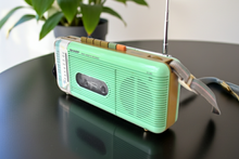 画像をギャラリービューアに読み込む, Surf Green Sharp Model QT5(G) AM FM Cassette Player Radio! Sounds Great Excellent Condition!