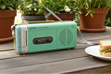 画像をギャラリービューアに読み込む, Surf Green Sharp Model QT5(G) AM FM Cassette Player Radio! Sounds Great Excellent Condition!