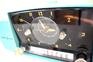 オーシャンターコイズ ミッドセンチュリー 1959年 ゼネラル・エレクトリックモデル 914D 真空管 AMクロックラジオ 人気モデル！素晴らしいプラスコンディション！