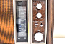 Charger l&#39;image dans la galerie, Sony Only! 1975-1977 Sony Model TFM-9450W AM/FM Solid State Transistor Radio Sounds Great!