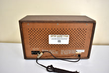 Charger l&#39;image dans la galerie, Sony Only! 1975-1977 Sony Model TFM-9450W AM/FM Solid State Transistor Radio Sounds Great!
