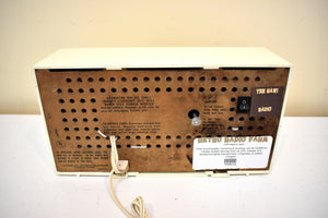 Bluetooth Ready To Go - Breezeway White 1964 Admiral Model Y3783 AM Vacuum Tube Clock Radio Works Great!