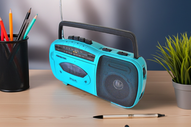 Seafoam Turquoise Soundesign Model 4615TL AM FM Cassette Radio! Sounds Great Excellent Condition! Everything Works!