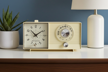 Charger l'image dans la galerie, Ivory White 1960 General Electric Model C410C AM Radio Excellent Condition Works Great!