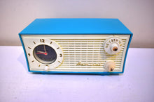 画像をギャラリービューアに読み込む, Cyan Turquoise 1957 Admiral Model 268 AM Vacuum Tube Alarm Clock Radio Rare Color! Sounds Great!