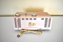 画像をギャラリービューアに読み込む, Lace Pink 1954 Admiral Model YG774 Vintage Atomic Age Vacuum Tube AM Radio Clock Sounds Great! Excellent Condition!
