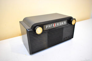 Chalcedony Black 1952 Admiral 5G32N AM Vacuum Tube Radio Mid Century Appeal in Spades!