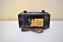 Load image into Gallery viewer, Chalcedony Black 1952 Admiral 5G32N AM Vacuum Tube Radio Mid Century Appeal in Spades!
