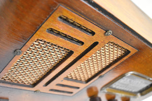 Artisan Crafted Wood 1942 Aircastle Model 751 Vacuum Tube AM Radio! Beautiful Woodwork! Sounds Great!