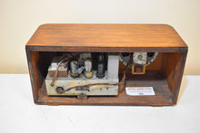 Load image into Gallery viewer, Artisan Crafted Wood 1942 Aircastle Model 751 Vacuum Tube AM Radio! Beautiful Woodwork! Sounds Great!