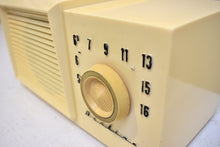 Load image into Gallery viewer, Bluetooth Ready To Go - Ivory White 1955 Airline Model GSE-1620A AM Vacuum Tube Radio Excellent Condition Great Receiver!
