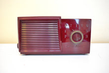 画像をギャラリービューアに読み込む, Bluetooth 準備完了 - バーガンディ スワール ヴィンテージ 1952 ゼネラル エレクトリック モデル 535 AM 真空管クロック ラジオ 素晴らしい状態の素晴らしいレシーバー！