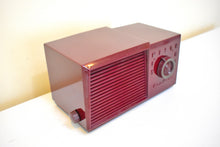 画像をギャラリービューアに読み込む, Bluetooth 準備完了 - バーガンディ スワール ヴィンテージ 1952 ゼネラル エレクトリック モデル 535 AM 真空管クロック ラジオ 素晴らしい状態の素晴らしいレシーバー！