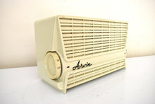 Load image into Gallery viewer, Bianca Ivory 1958 Arvin Model 2581 Vacuum Tube AM Radio Sounds Terrific! Excellent Condition!