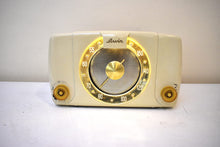 Charger l&#39;image dans la galerie, Bluetooth Ready To Go - Ivory White 1951 Arvin Model 451TL AM Vacuum Tube Radio Excellent Condition Great Receiver!