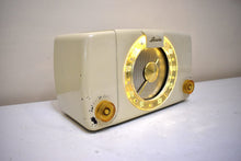 Charger l&#39;image dans la galerie, Bluetooth Ready To Go - Ivory White 1951 Arvin Model 451TL AM Vacuum Tube Radio Excellent Condition Great Receiver!