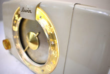 Charger l&#39;image dans la galerie, Bluetooth Ready To Go - Ivory White 1951 Arvin Model 451TL AM Vacuum Tube Radio Excellent Condition Great Receiver!